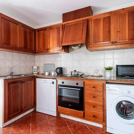 Avellano By Βίλα